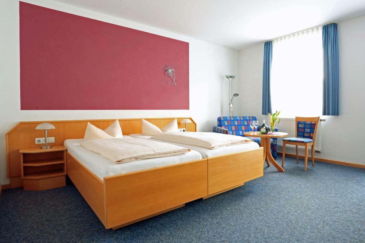 Weinstube Schwalbennest Hotel Karlstadt Ngoại thất bức ảnh
